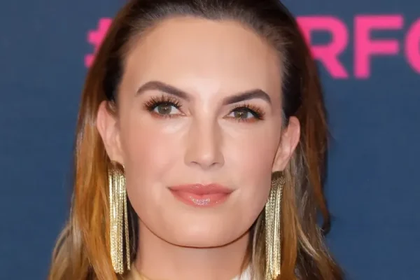 Elizabeth Chambers