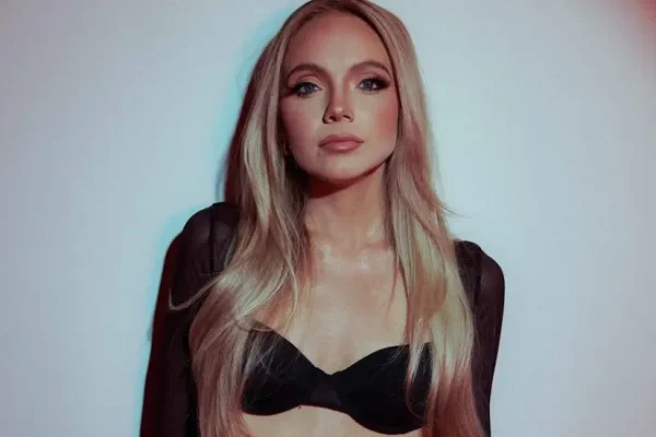 Danielle Bradbery