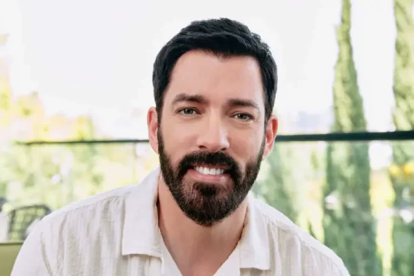 Drew Scott