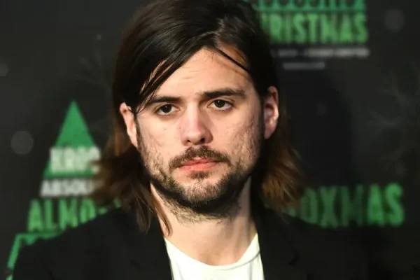 Winston Marshall